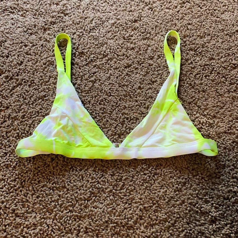 NWOT dippin daisys tie dye top size small